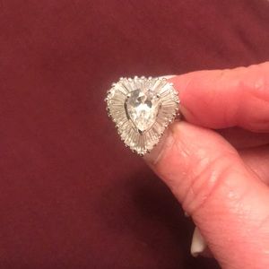 Elizabeth Taylor -Avon cocktail ring